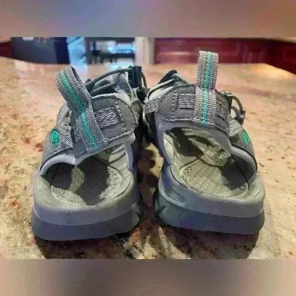 Keen Whisper Waterproof Sandals Shoes Womens Size 8.5 Gray Outdoor Sport Trail - Picture 7 of 14